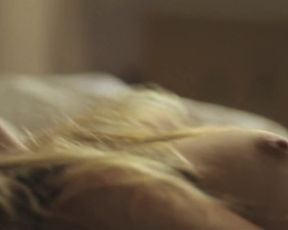 Agnieszka Podsiadlik, Pheline Roggan - Jak calkowicie zniknac (2014)