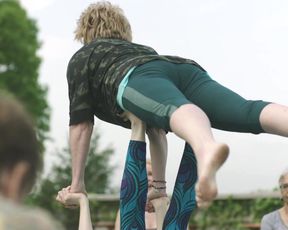 Naked scene Jemima Kirke, Lena Dunham, Zosia Mamet, Lena Hall nude - Girls S05E05 (2016) TV show nudity video