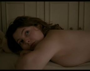 Celebs Sophie Guillemin ‘L'ennui (1998)’ (Sex, Nude, Hairy Pussy)