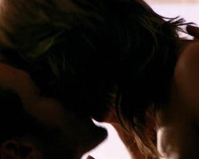 Mircea Monroe - Into the Blue 2 (2009)