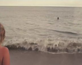 Bridey Elliott, Clare McNulty, Hallie Haas, Christine Spang - Fort Tilden (2014)