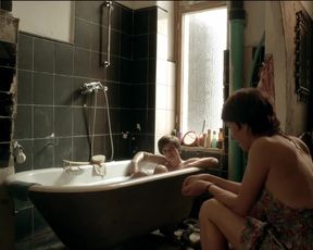 Julia Koschitz, Lena Lauzemis nude - Unsichtbare Jahre (2015)