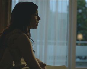 Celebs Aylin Tezel - Die Informantin (2016) HD 720 (Sex, Nude)