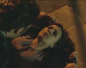 Celebs Aylin Tezel - Die Informantin (2016) HD 720 (Sex, Nude)