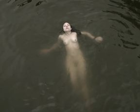 Celebrity Lesbian Video - Lauren Schneider & Amanda Fuller & Jennifer Lynn Warren - Creature (2011) 