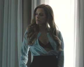 Naked scene Riley Keough, Kate Lyn Sheil nude - The Girlfriend Experience S01E02 (2016) TV show nudity video
