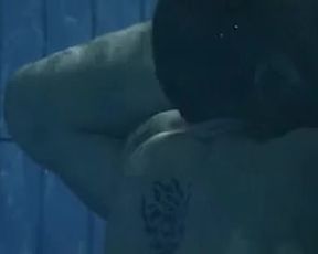 Juana Acosta, Maria Reyes Arias - A golpes  (2005)