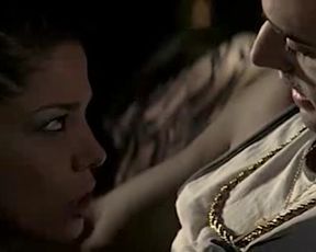 Juana Acosta, Maria Reyes Arias - A golpes  (2005)