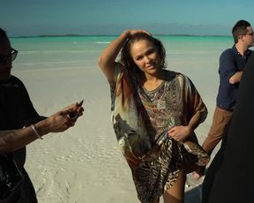 Lindsey Vonn, Caroline Wozniacki, Ronda Rousey nude- Behind The Tanlines (2016)