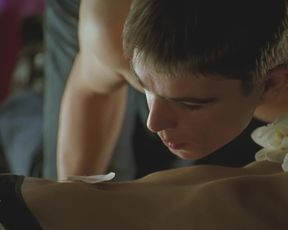 Emmanuelle Vaugier, Shannyn Sossamon - 40 Days & 40 Nights (2002)