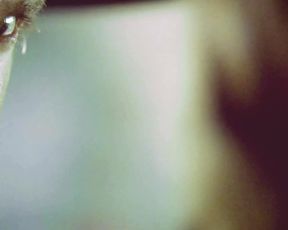 Jana Pallaske, Saskia Valencia nude - Kopf oder Zahl (2009)