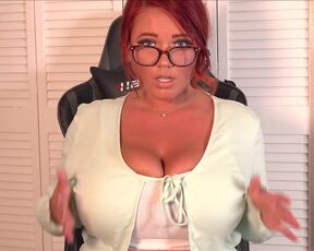 Huge Boob Shake by a Glassy MILF