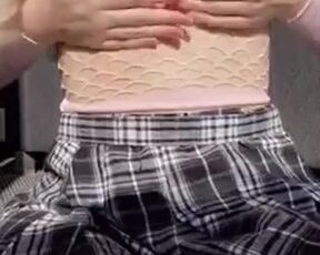 She wiggles her fat udders and gets naughty - Flash Tits