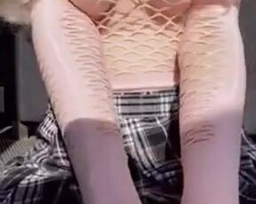 She wiggles her fat udders and gets naughty - Flash Tits