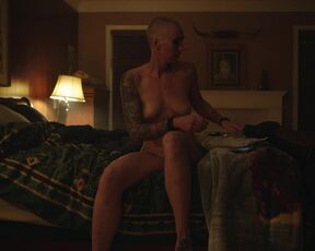Jen Znack - Peacemaker s01e06 (2022)  Topless Celebs