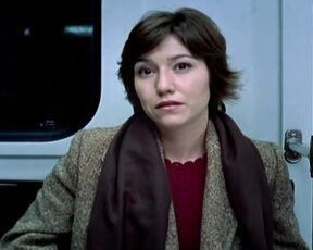 Lola Duenas - En camas separadas (2003) Sexy Celebrity