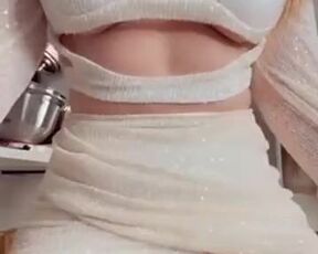 Cool dancer flashes her appetizing mounds is jiggling on TikTok NSFW - Flash Tits