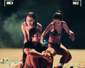 Juana Acosta, Alicia Sanz, etc - Now and Then s01e01-04 (2022) Nude TV Series
