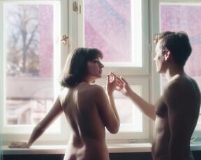 Maria Debska - Autumn Girl (Bo we mnie jest seks) (2021) Nude Scene