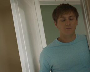 Louvia Bachelier - La Faute à Rousseau s02e01 (2022) Topless 720p