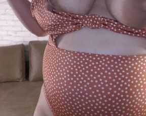 Cheat with a meaty knocked up stomach posed for hotwife housewife when her knockers are tugging