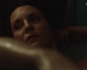 Nada Sargin nude - Vreme zla s01e01 (2021) TV Topless Video