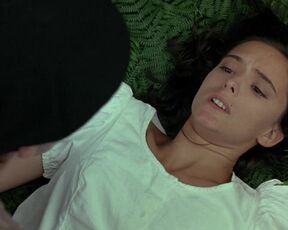 Ana Torrent - Vacas (1992)naked scene