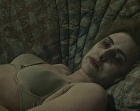 Anneke Sluiters – Hotel Poseidon (2021) Topless Scene