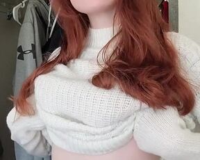 Tiktok's bouncing natural boobs