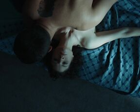 Justyna Wasilewska, etc - Nieobecni s02e04-09 (2022) topless video