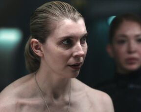 Kate Kennedy - Halo s01e04 (2022) Topless Scenes