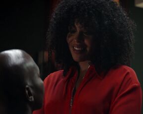 Blythe Howard – Power Book IV Force s01e07 (2022) Topless Actress in Sex Scene