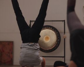 Maud Baecker, Isabelle Vitari, Nadia Roz - L'amour presque parfait s01e01-06 (2022) Naked TV Show Scene