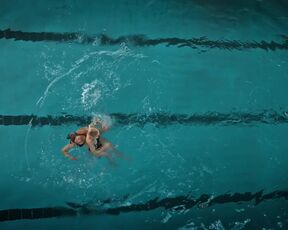 Julia Richter, Annette Frier - Ella Schon s05e02 (2022) Hot Lesbian TV Scenes