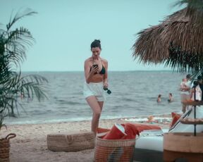 Anne Hathaway - WeCrashed s01e06e08 (2022) Hot Celebrity