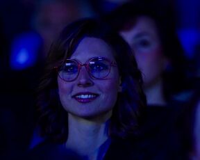 Svenja Jung, Luise Befort - The Palace (Der Palast) s01e01-06 (2022) Naked TV Series