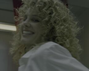 Esther Acebo - La casa de papel s05e08 (2021) TV SHOW SEXY DANCE SCENE