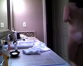 Amateur SpyCam Video - Topless Busty Women