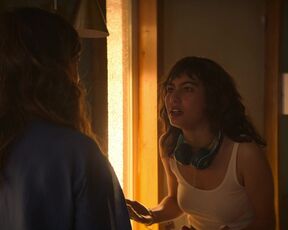 Raïka Hazanavicius, Anne Azoulay, Camille Dochez sexy - The 7 Lives of Lea s01t02-06 (2022)