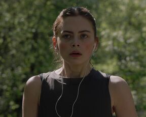 Elli Rhiannon Müller Osborne - Ida tar ansvar s01e01-08 (2022) Hot Scenes of Series