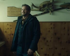 Morgane Ferru - Wilder - Kies s04e02 (2022) Hot Film Scenes