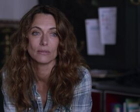 Natacha Lindinger, Barbara Cabrita nude - Sam s06e04 (2021) TV Show Topless & Lesbian Sex scene