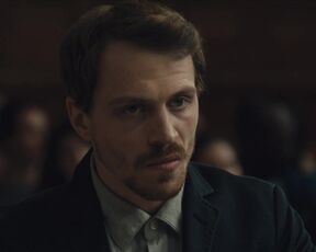 Ophelia Kolb - Ce que Pauline ne vous dit pas s01e03-04 (2022) Nude Celebs