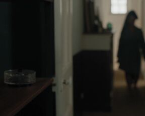 Mathilde Seigner nude - Un tour chez ma fille (2021) Topless Short Scene