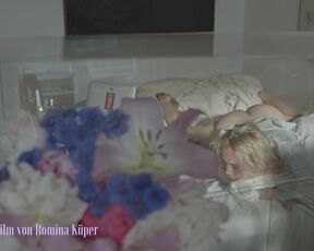 Luise von Finckh nackte - Fragmente einer jungen Frau (2021) Naked and Explicit Masturbation Scene