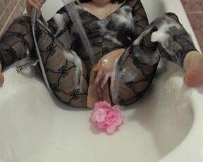 Fetish lady is stroking with a bathroom and bellowing from elation while spunking