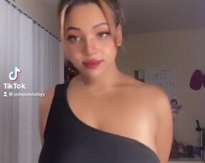 Hot TikTok Sexy Girl - Topless Oops