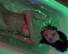 Hot Amateur Solo in the Bathroom - Soft Music Porn - Perfect Body