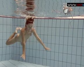 Bouncing boobs underwater