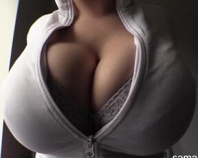 Big Natural Tits - BoobsRadar